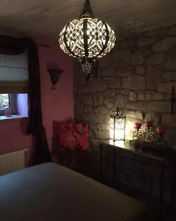 De Corbion Envie D'ailleurs 6personnes Et Le Pt Bonheur 2 Personnes Country house Leignon