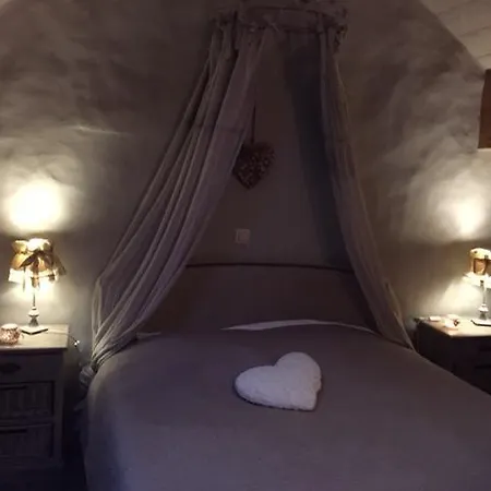 De Corbion Envie D'ailleurs 6personnes Et Le Pt Bonheur 2 Personnes Country house Leignon