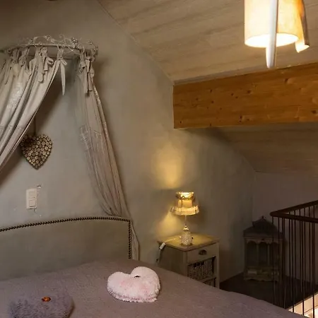 Country house De Corbion Envie D'ailleurs 6personnes Et Le Pt Bonheur 2 Personnes